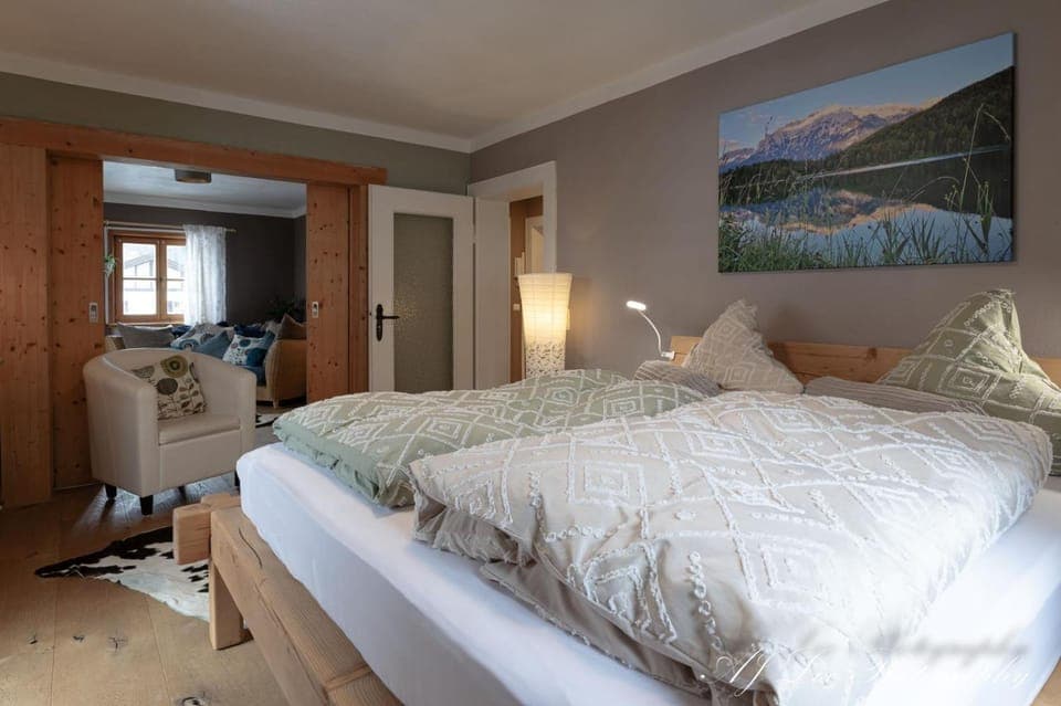 Living room, Bedroom