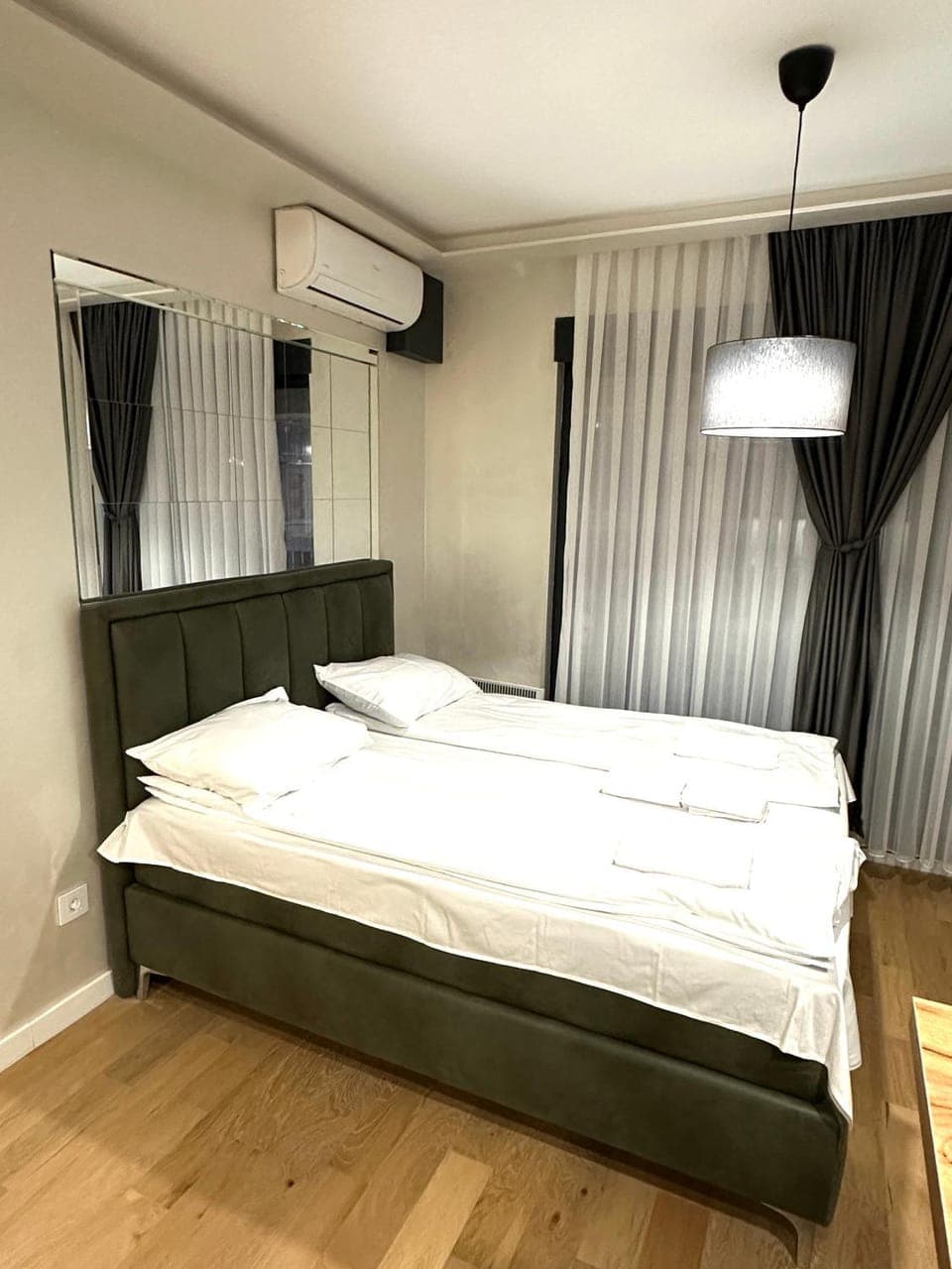 Bed, Bedroom, air conditioner