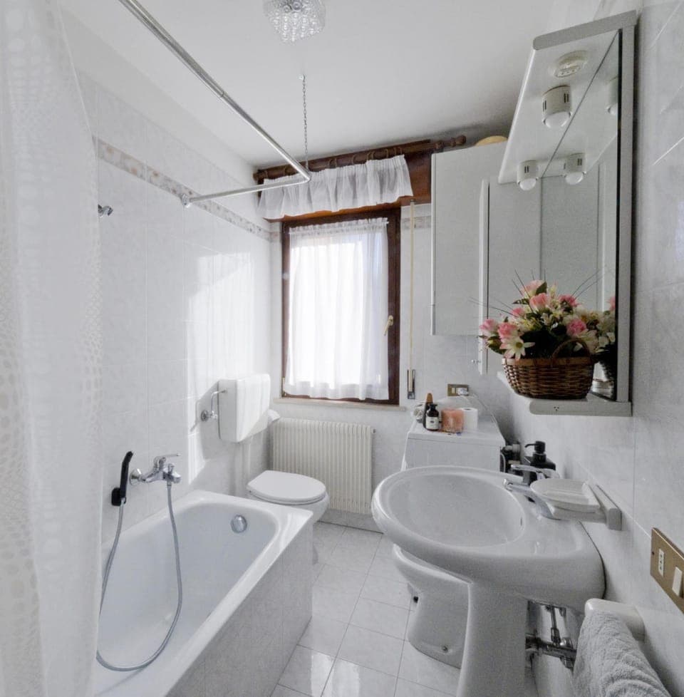 Toilet, Bathroom, Bath, towels