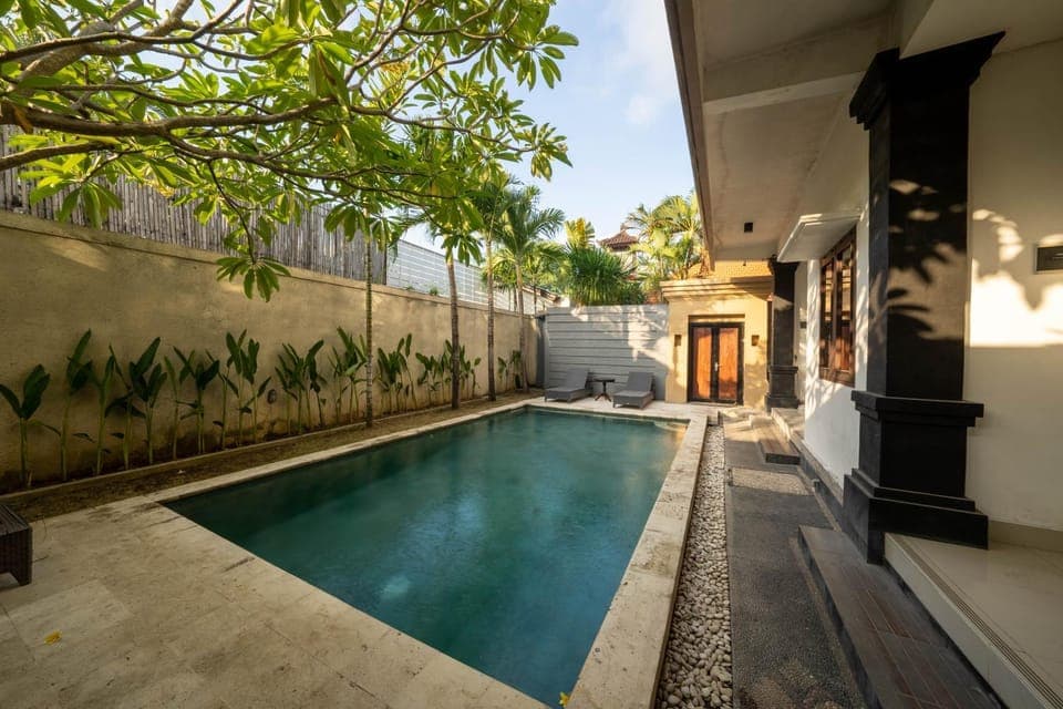 Pool view, Swimming pool