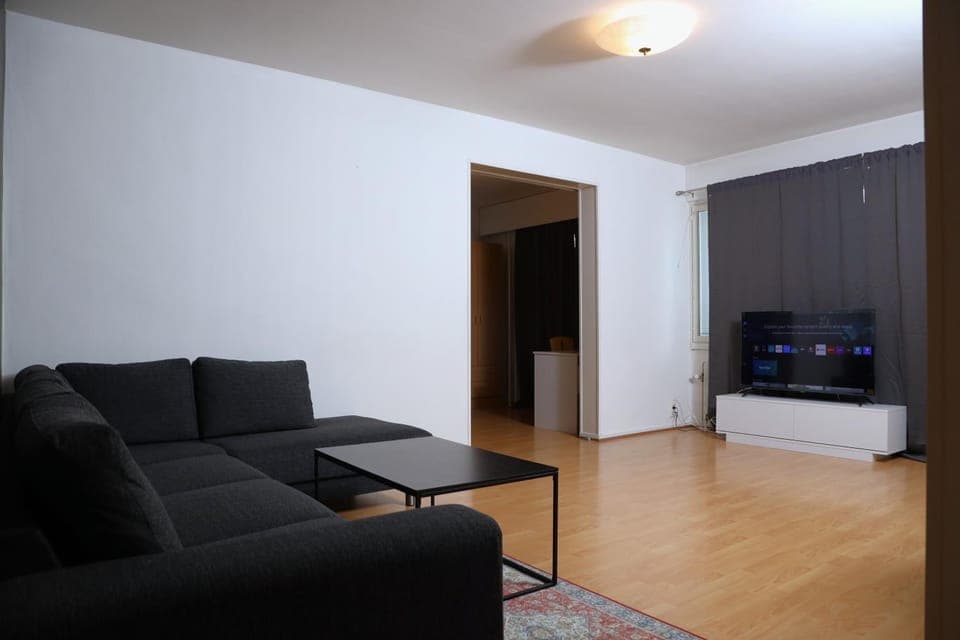 Communal lounge/ TV room, TV and multimedia, Living room