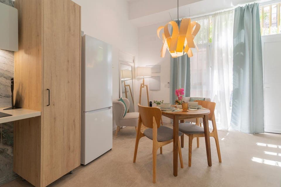 Communal lounge/ TV room, Living room