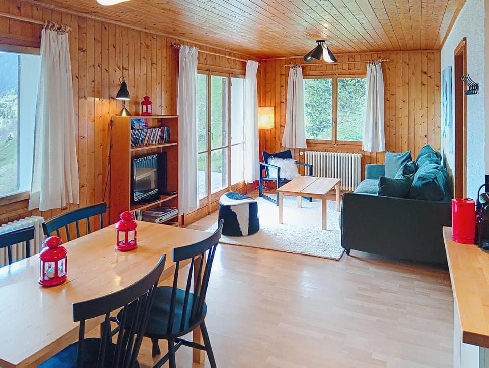 Living room, Seating area, Dining area