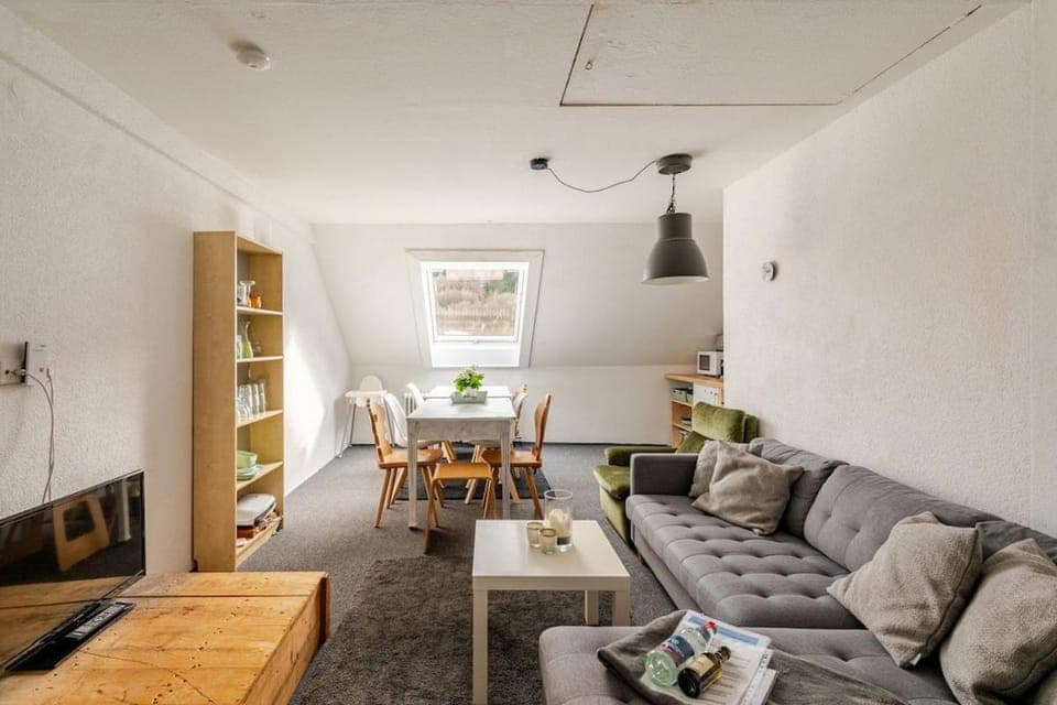 TV and multimedia, Living room, Seating area