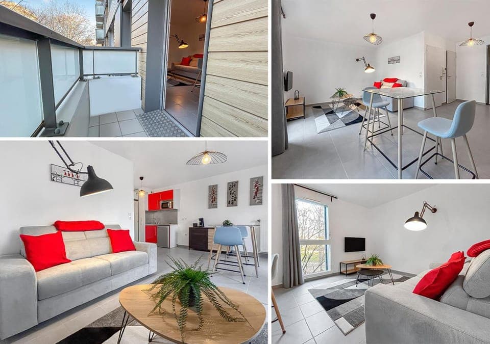 Patio, Kitchen or kitchenette, Living room