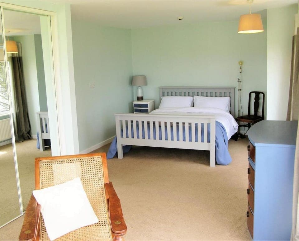 Bed, Bedroom, wardrobe