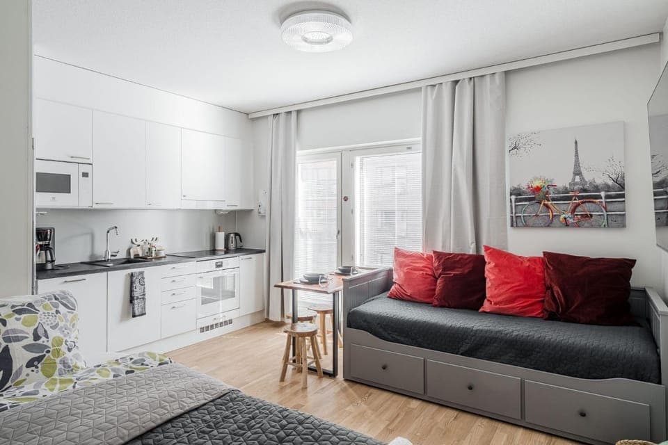 Kitchen or kitchenette, Living room, Dining area, oven, stove