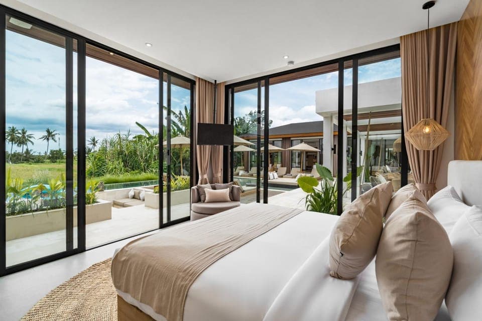 Bed, TV and multimedia, View (from property/room), Photo of the whole room, Bedroom, internet, air conditioner