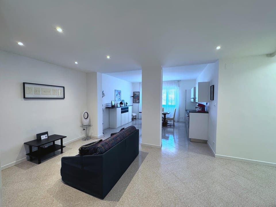 TV and multimedia, Living room, Photo of the whole room, Seating area