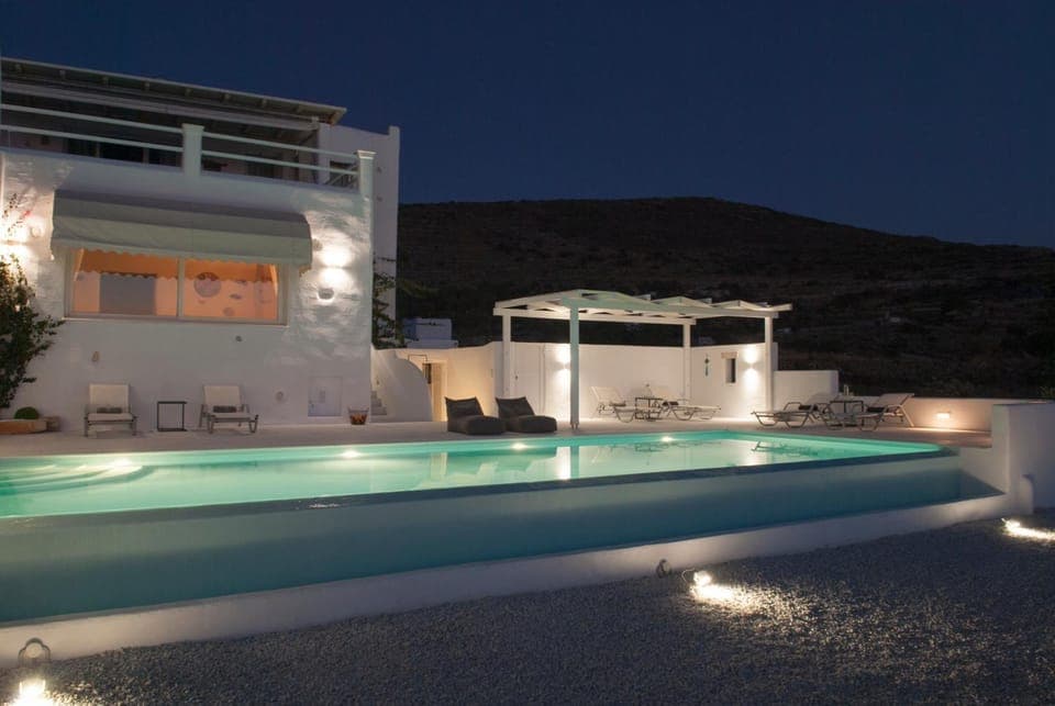 Property building, Swimming pool