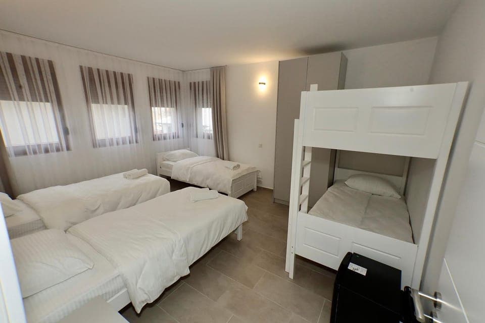 Photo of the whole room, bunk bed