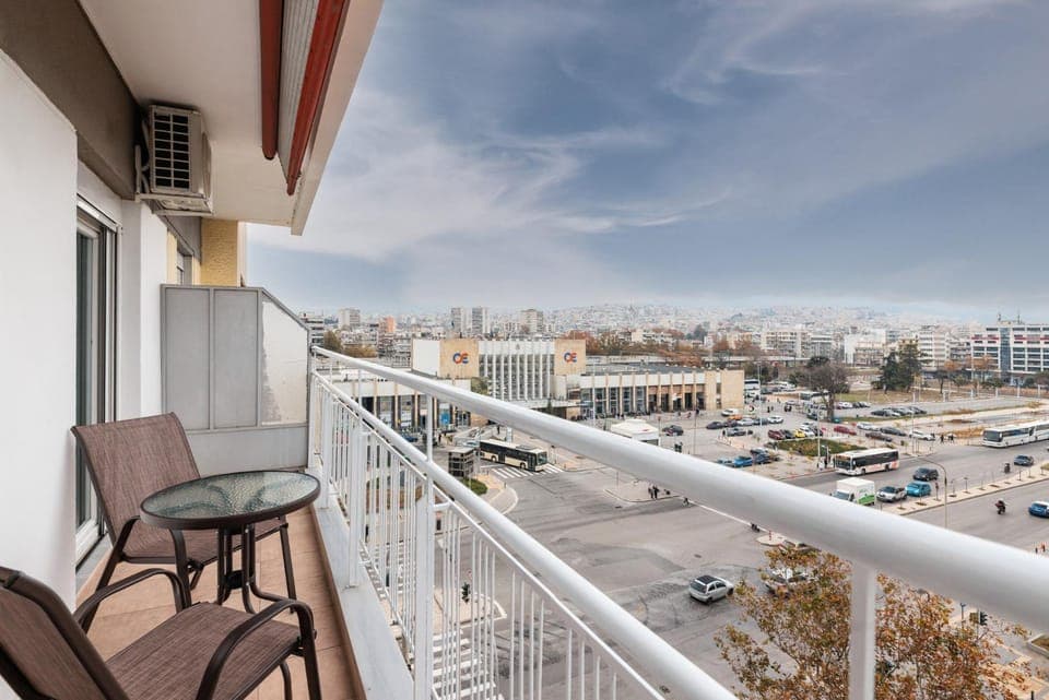 View (from property/room), Balcony/Terrace, City view