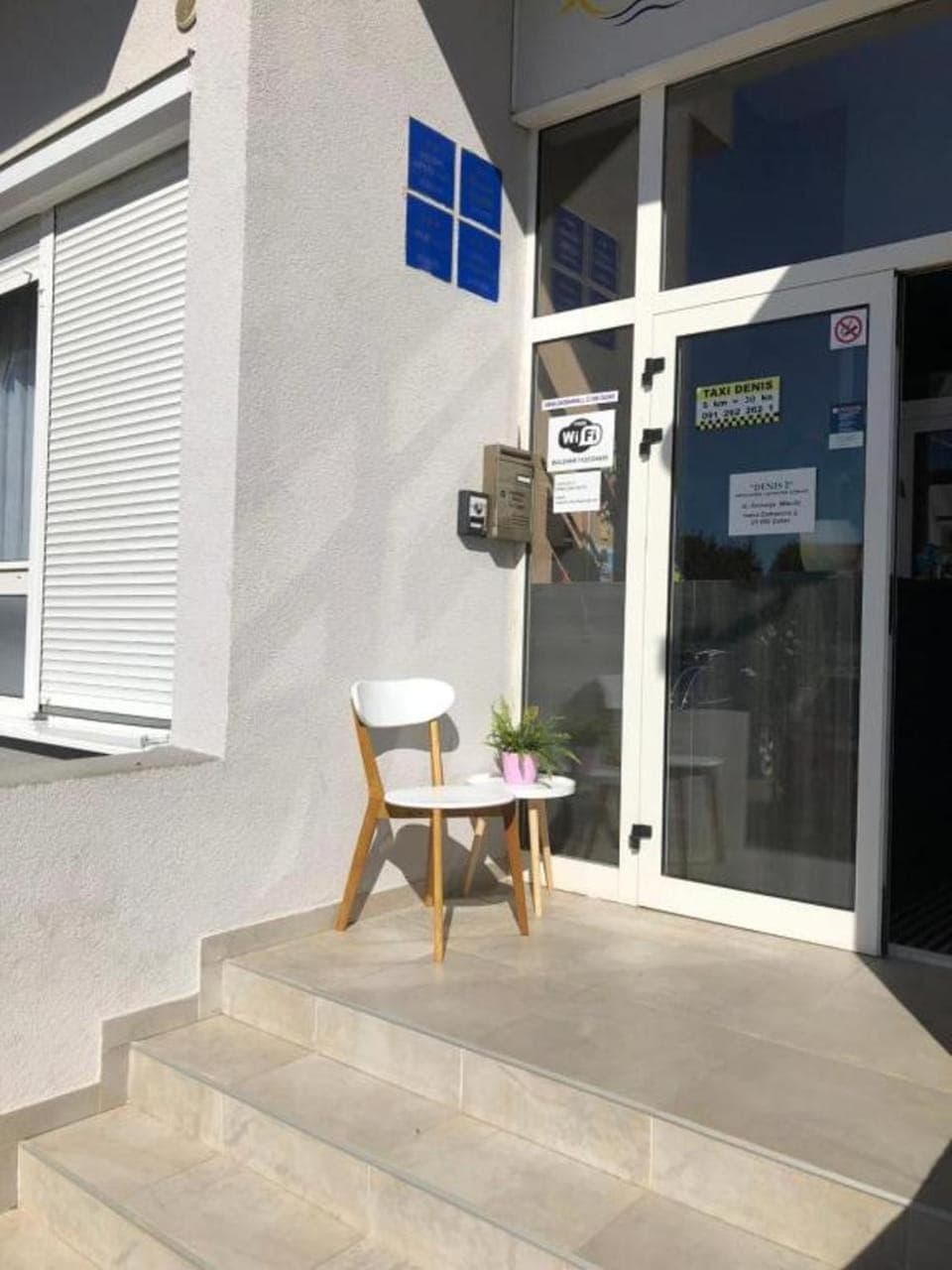 Facade/entrance, Day