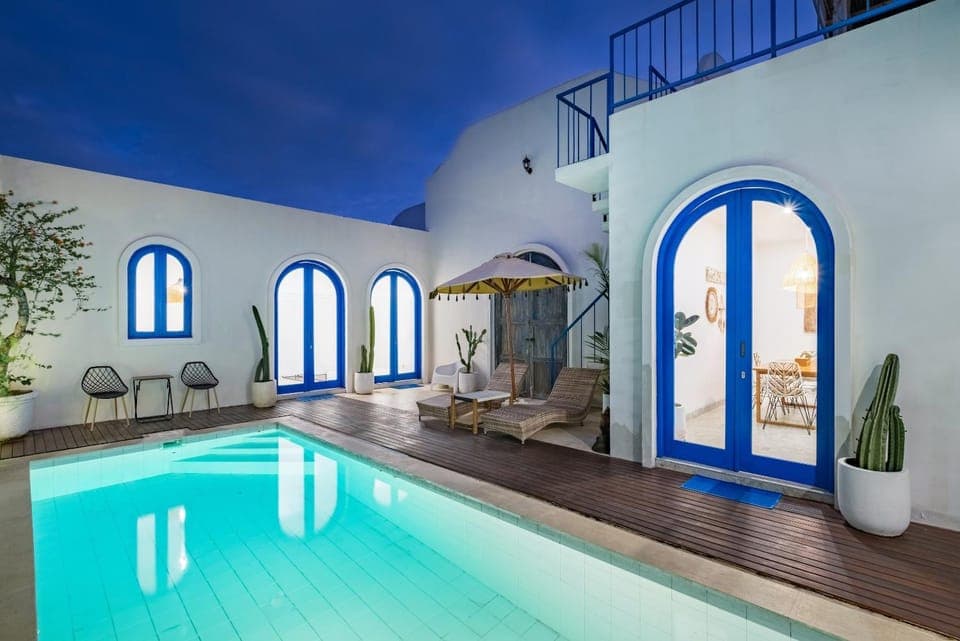 Pool view, Swimming pool