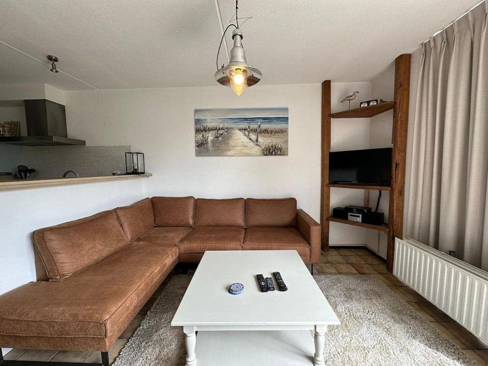 TV and multimedia, Seating area