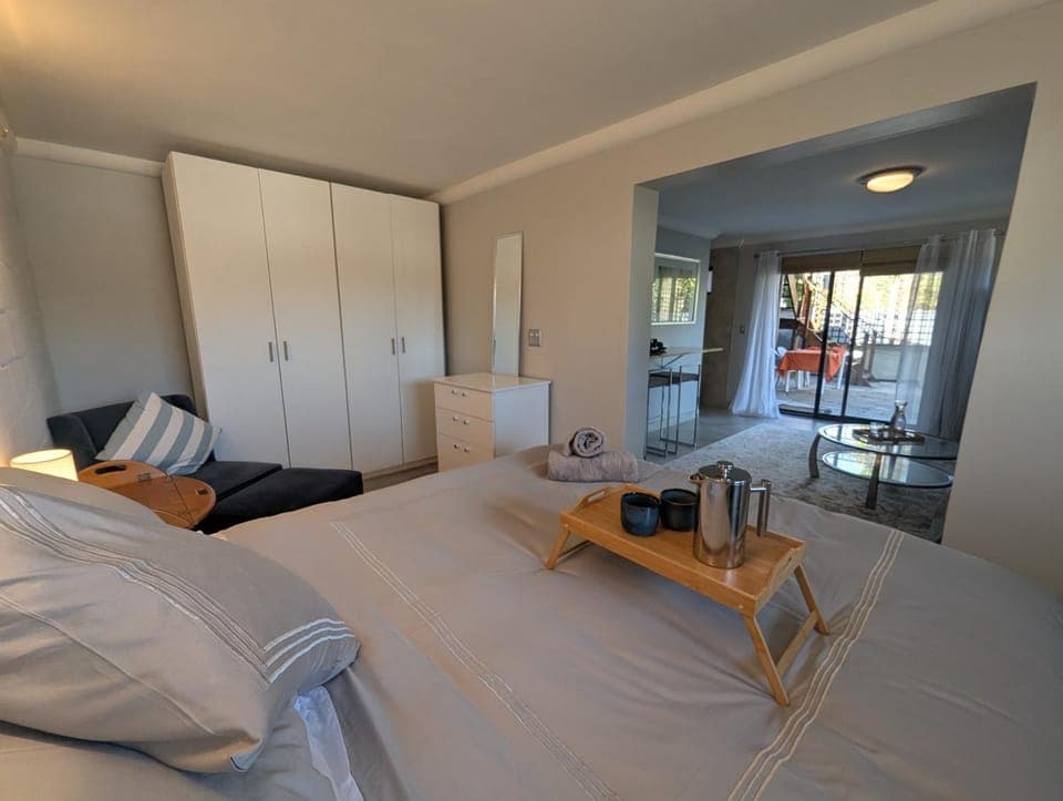 Bed, Photo of the whole room, Seating area, Bedroom, wardrobe