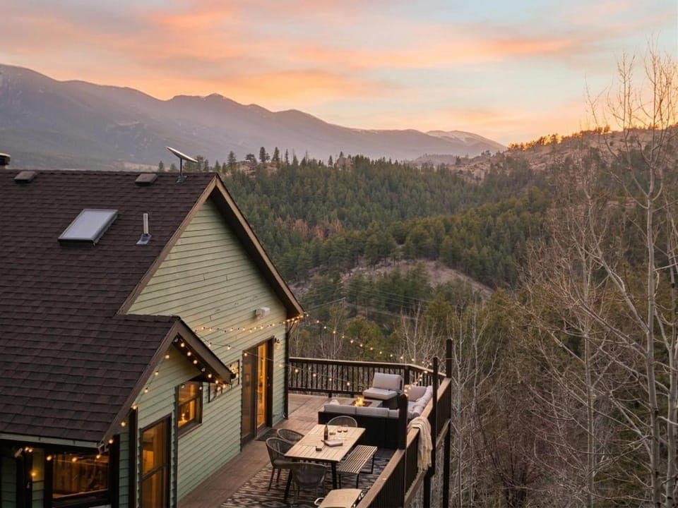 Balcony/Terrace, Mountain view, Sunset, fireplace
