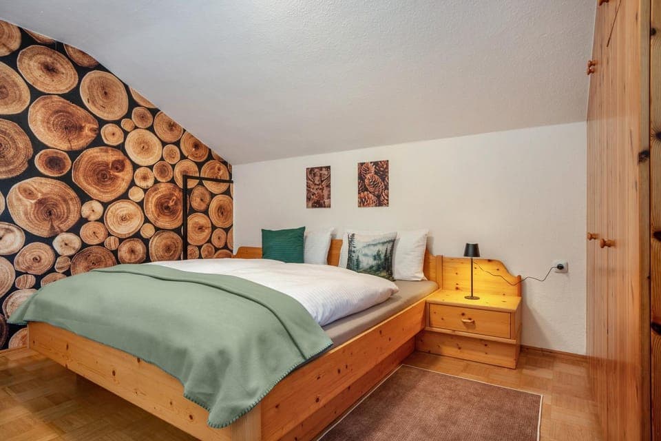 Living room, Bedroom