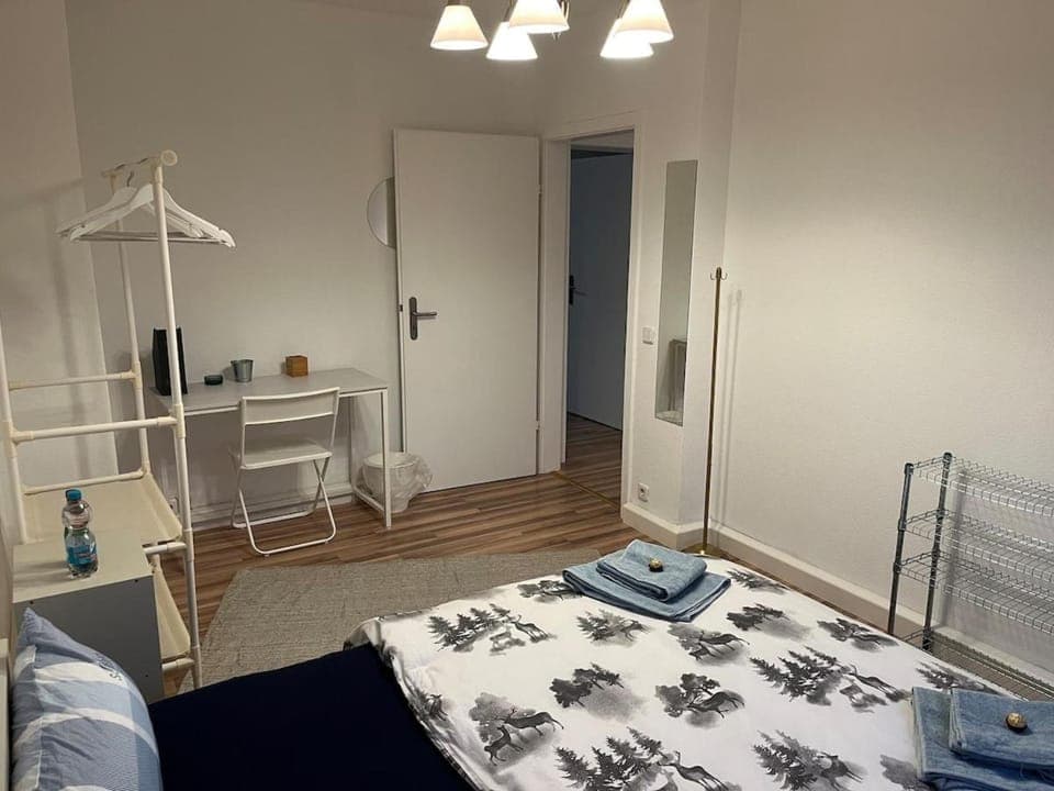 Bed, Photo of the whole room, Bedroom, towels, wardrobe