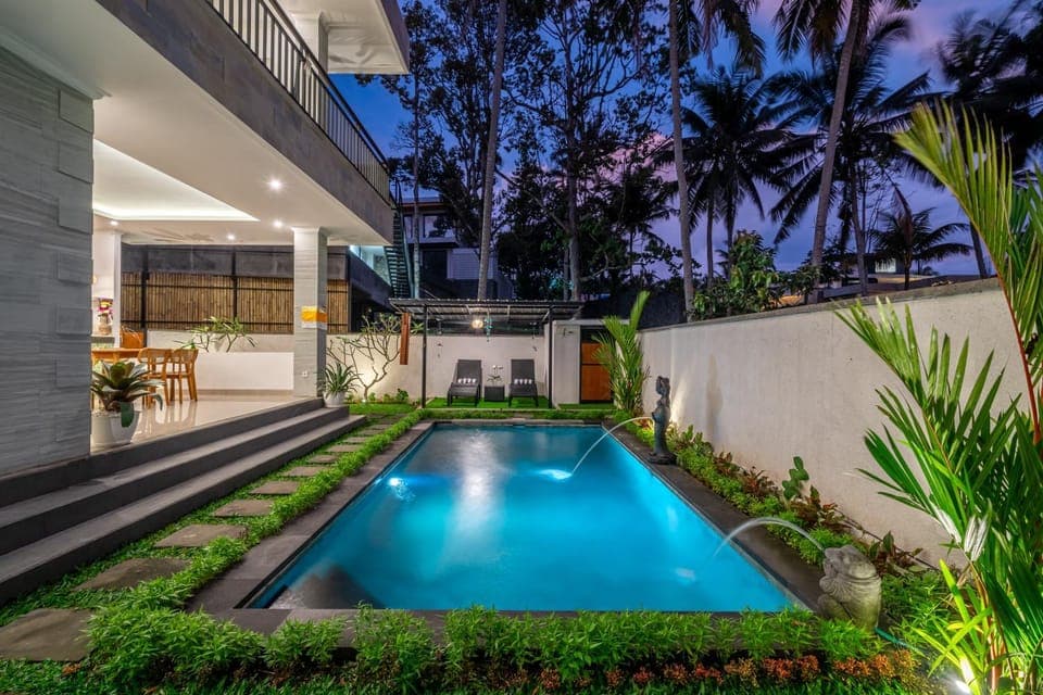 Property building, Patio, Night, Garden, Balcony/Terrace, Garden view, Pool view, Swimming pool, Swimming pool