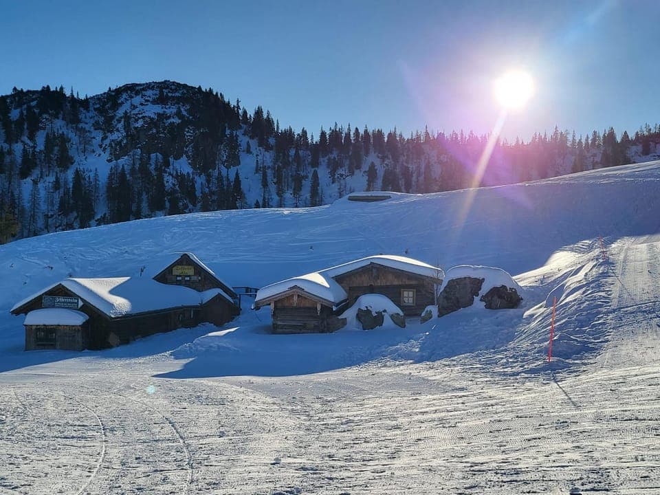 Property building, Natural landscape, Winter, Skiing, Skiing