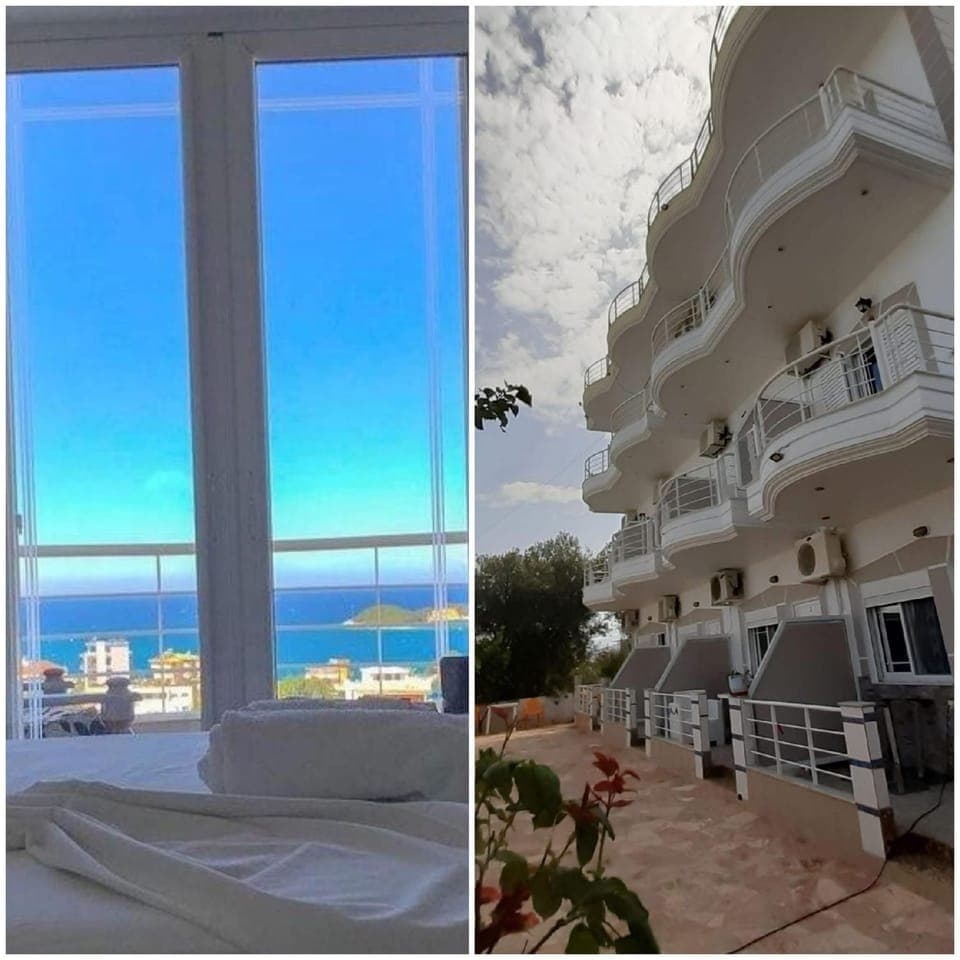 Property building, Day, Natural landscape, View (from property/room), Balcony/Terrace, Bedroom, City view, Sea view