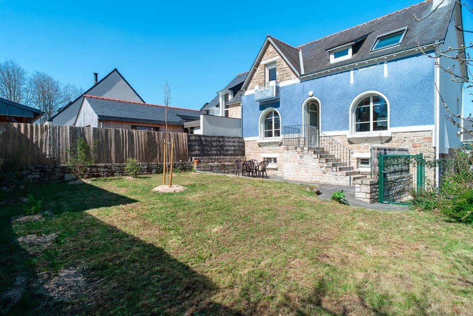 Property building, Garden view