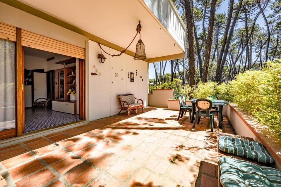 Patio, Day, Balcony/Terrace, Garden view