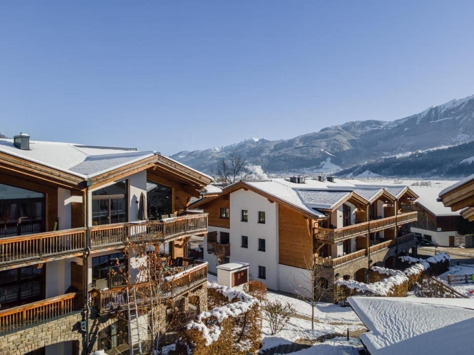 Property building, Winter