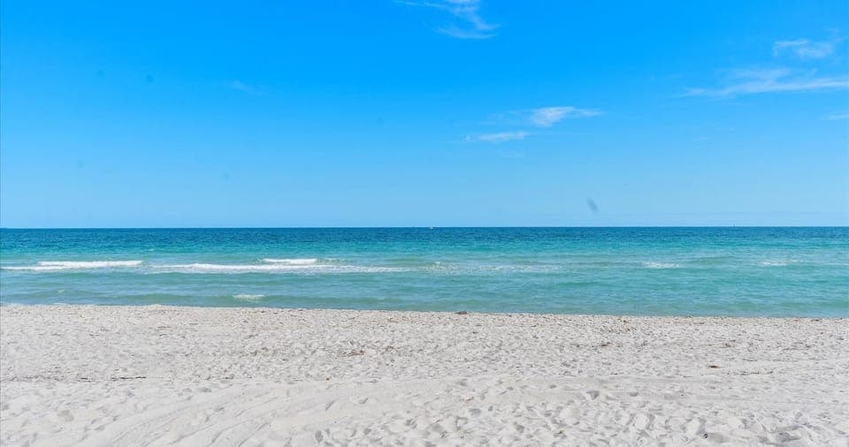 Nearby landmark, Day, Natural landscape, Beach, Sea view