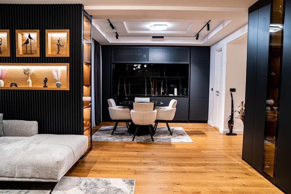 Living room, Dining area