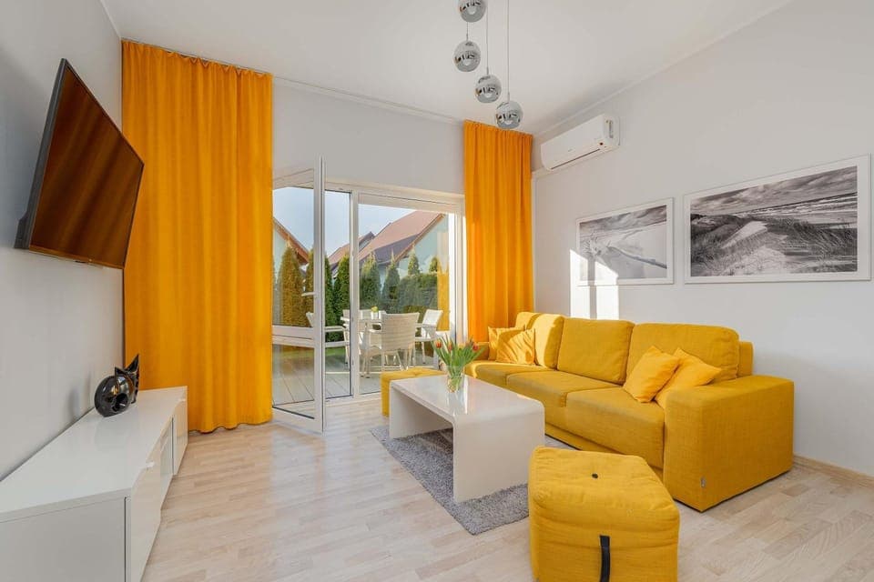 TV and multimedia, Living room