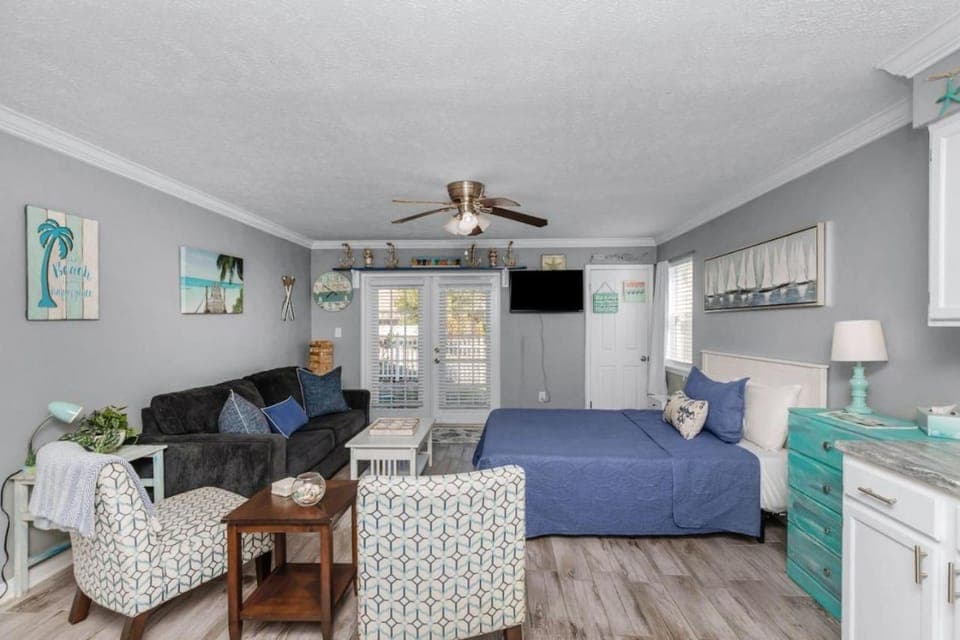 Photo of the whole room