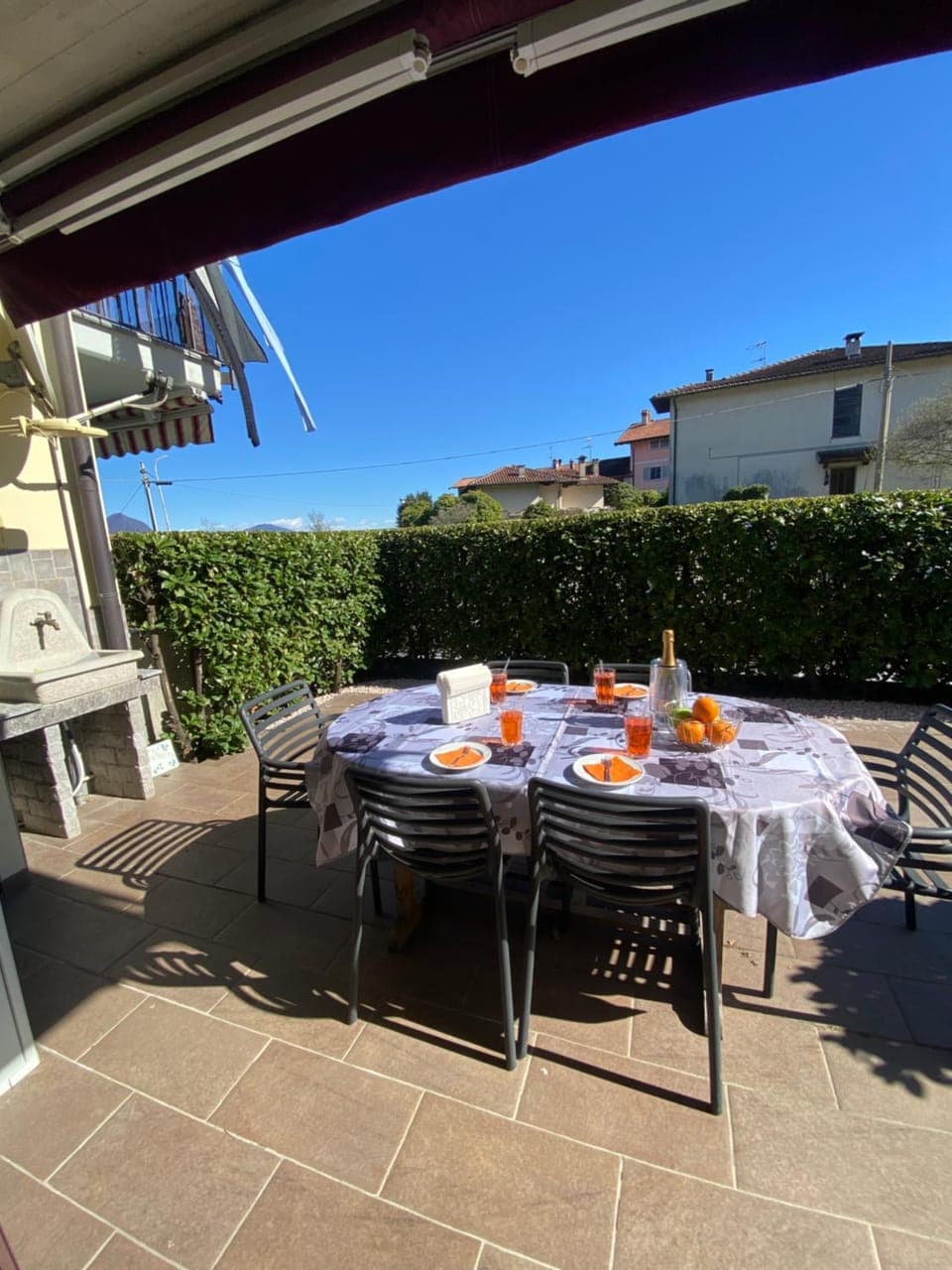 Balcony/Terrace, Dining area, Food