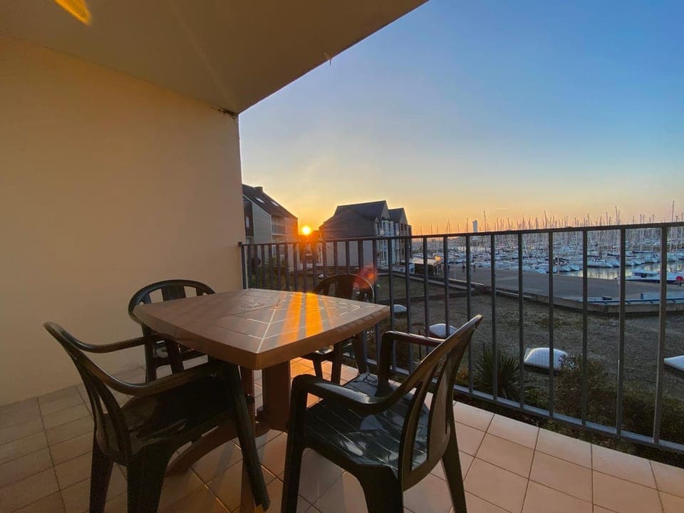 Balcony/Terrace, Landmark view