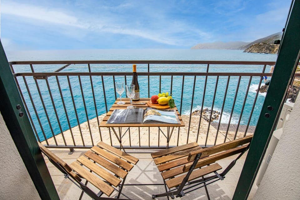 Natural landscape, Balcony/Terrace, Sea view