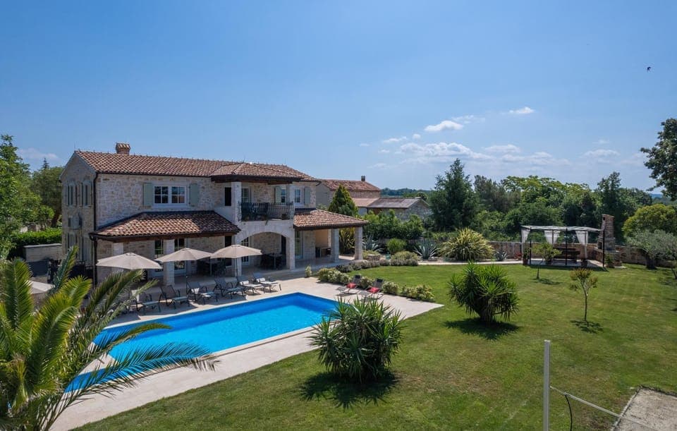 Garden, Swimming pool