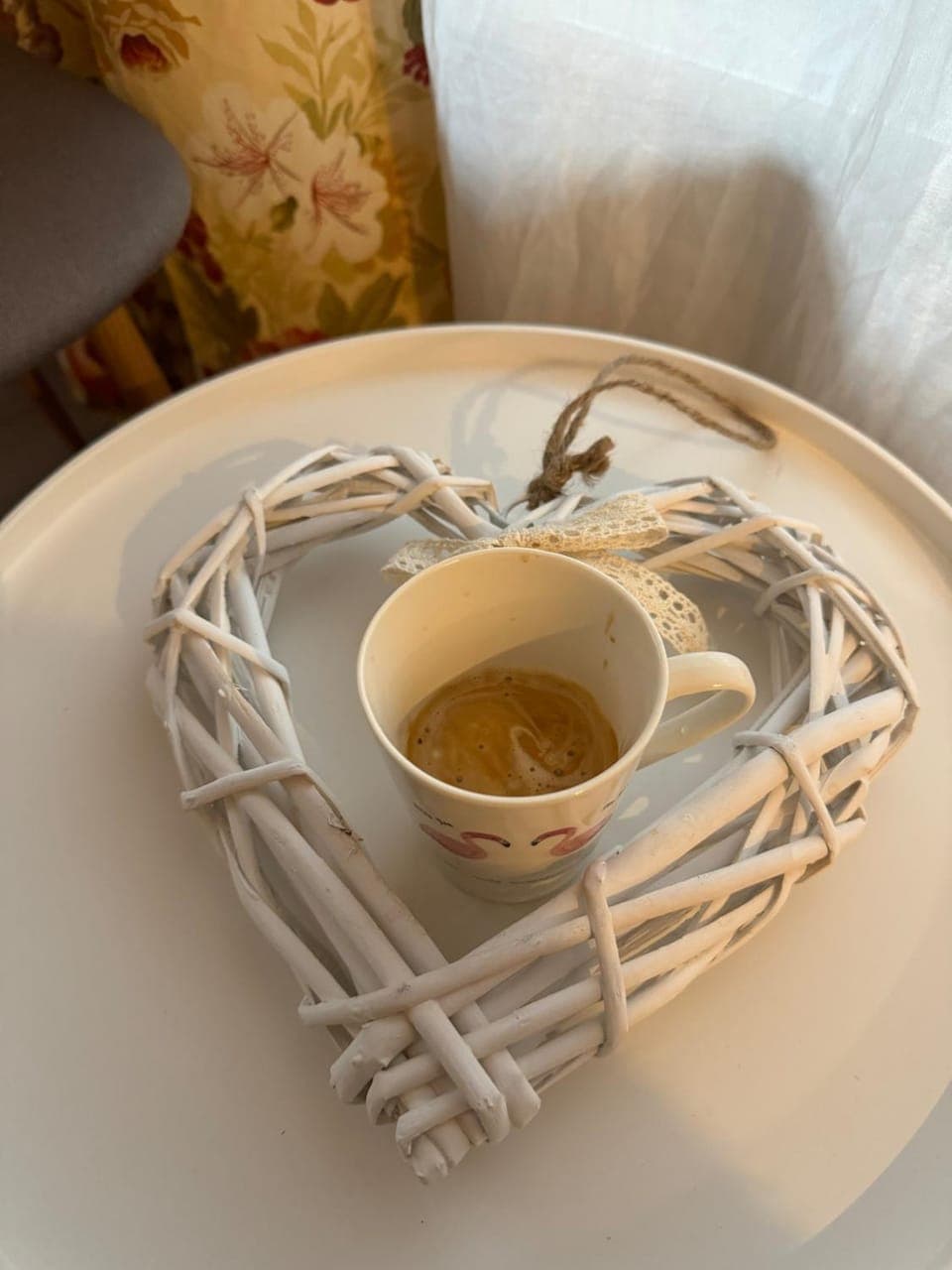 Coffee/tea facilities, Food and drinks