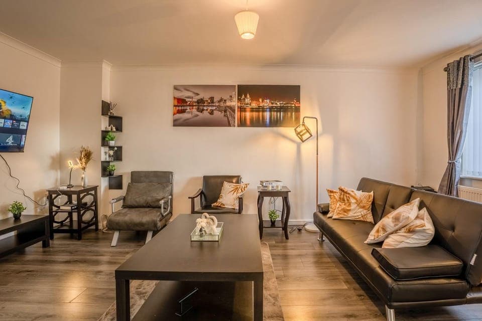 TV and multimedia, Living room, Seating area