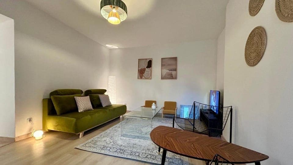 TV and multimedia, Living room, Seating area