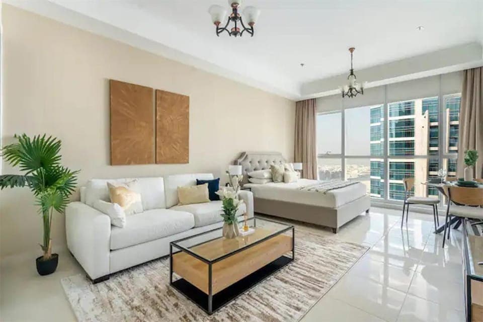 Bed, Living room, Photo of the whole room, Seating area, Dining area, Bedroom