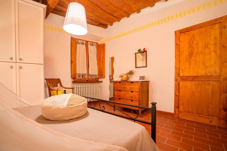 Bed, Photo of the whole room, Decorative detail, Bedroom, On site, City view, Landmark view