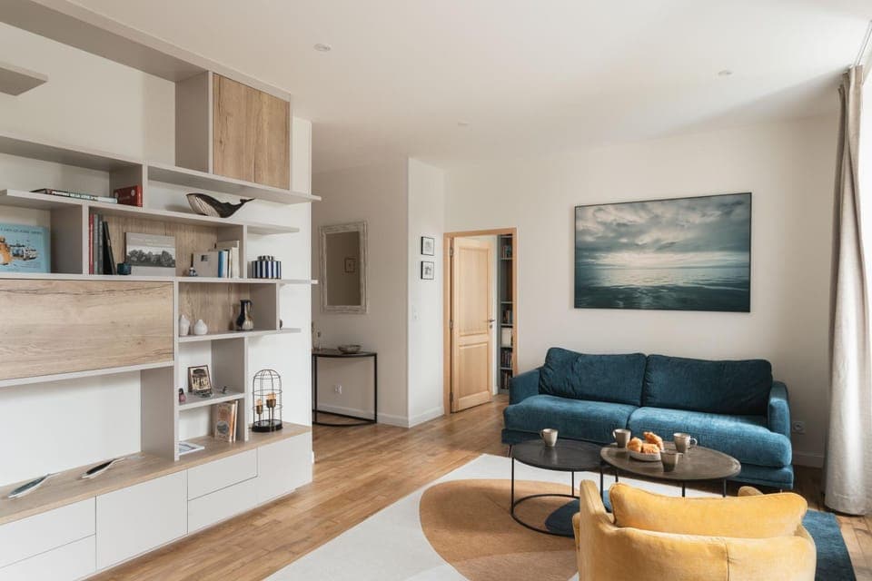 Living room, Seating area