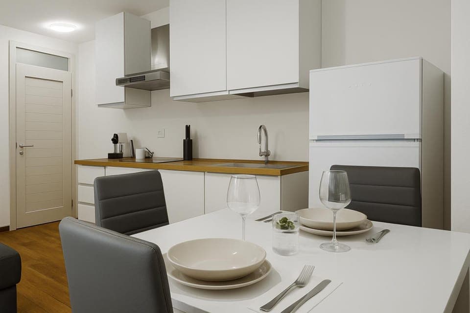 Kitchen or kitchenette, Living room, Seating area, Dining area