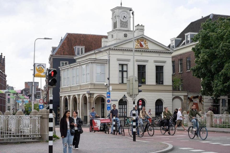 City view, Landmark view, Location