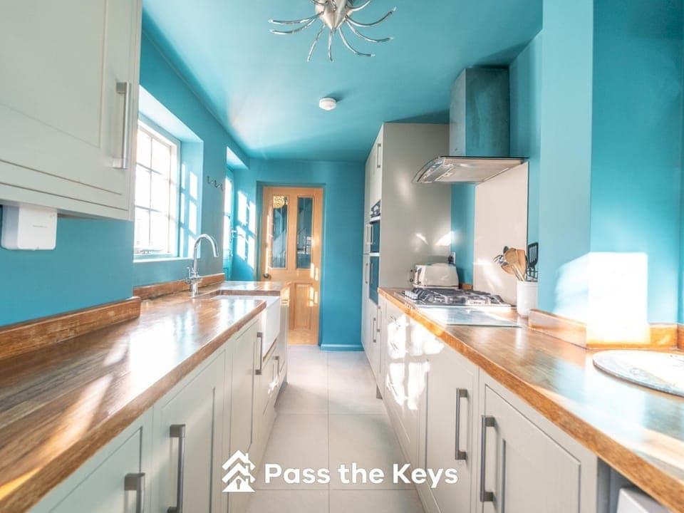 Kitchen or kitchenette, Other, dishwasher, stove