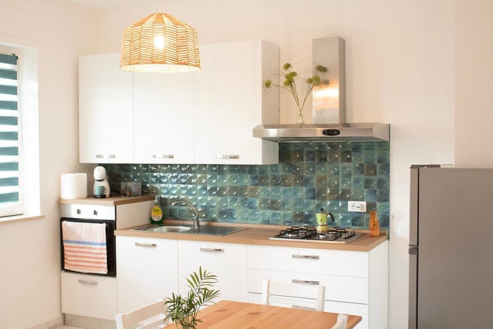 Kitchen or kitchenette, Breakfast