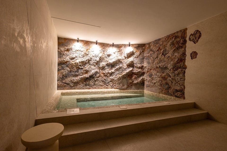 Hot Tub, Spa and wellness centre/facilities