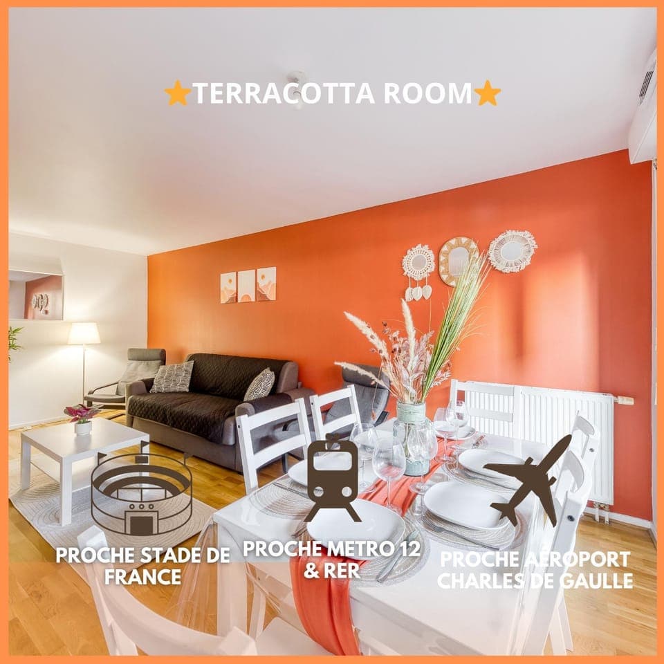 Living room, Seating area, Dining area, Text overlay