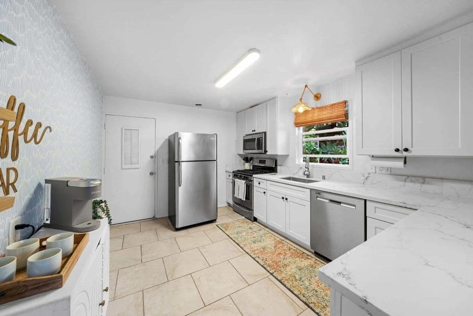 dishwasher, oven, pet friendly, stove, toaster